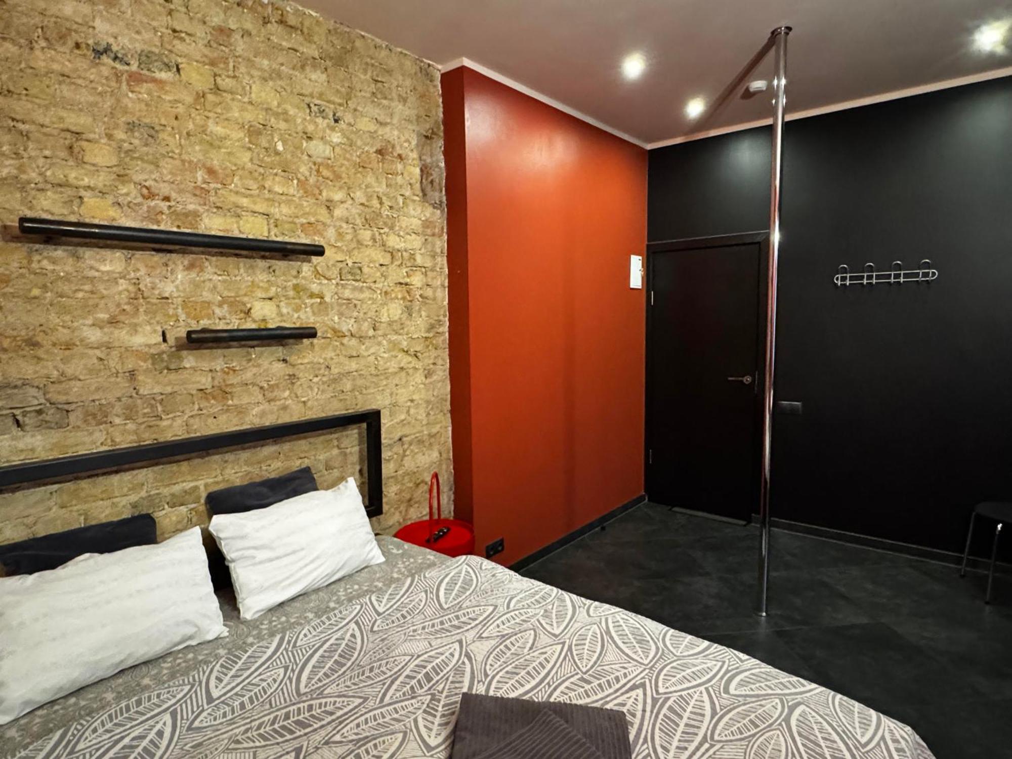 Aparthotel Riga Kültér fotó A room at a brothel in Amsterdam